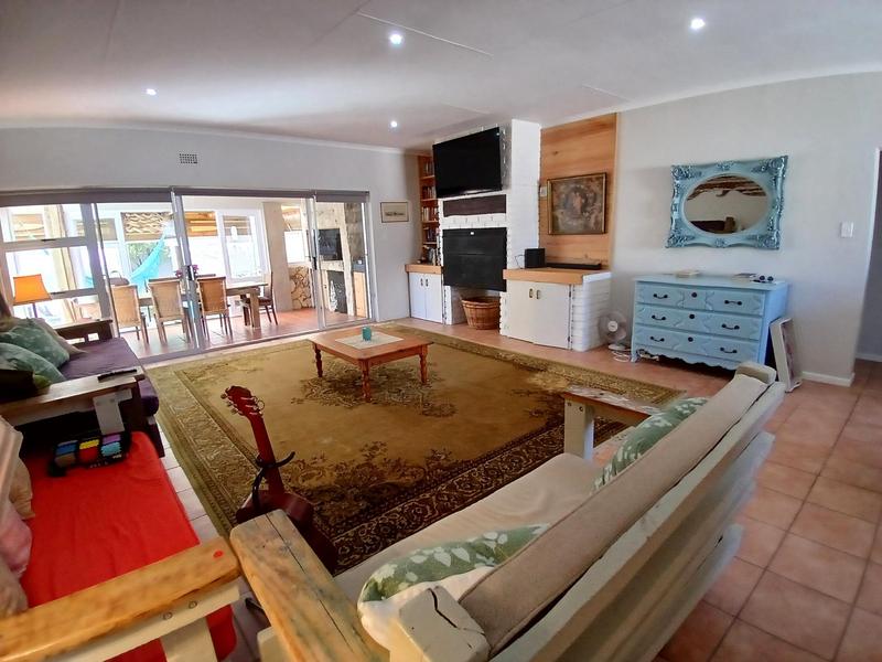 4 Bedroom Property for Sale in Stilbaai Wes Western Cape